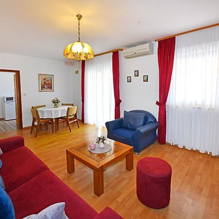 Apartments Jasmina ポレッチ エクステリア 写真