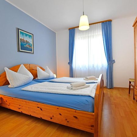 Apartments Jasmina ポレッチ エクステリア 写真