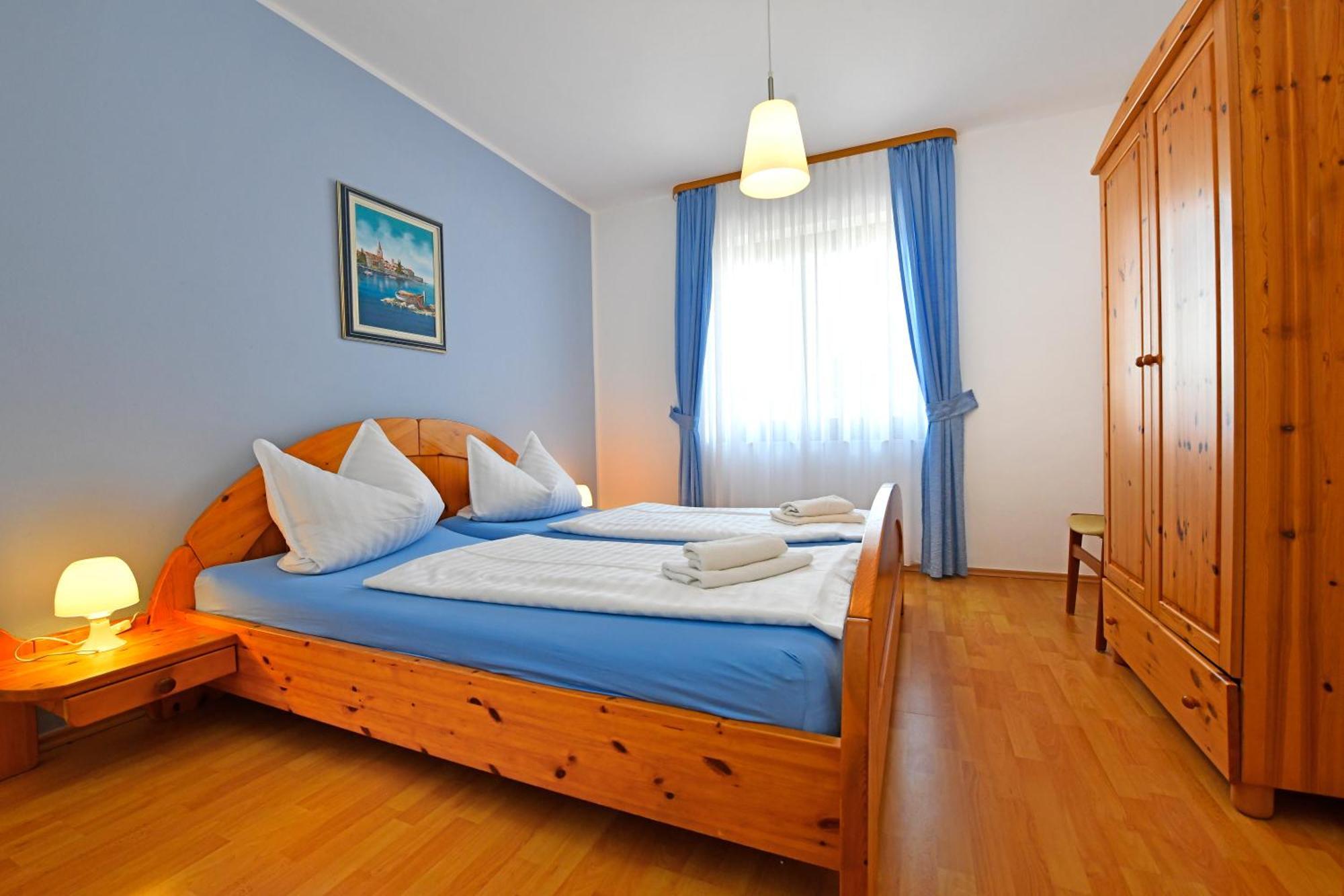 Apartments Jasmina ポレッチ エクステリア 写真