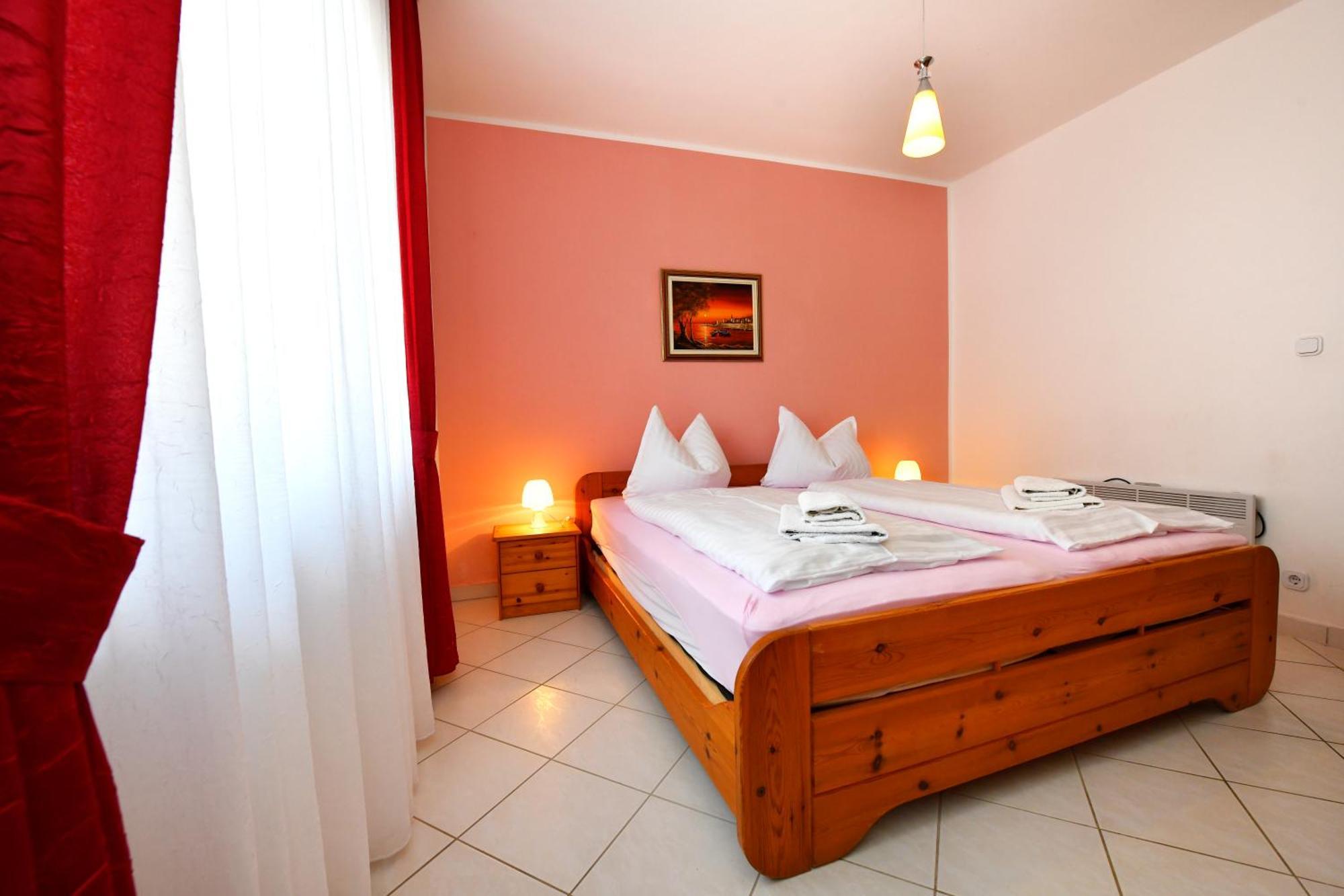 Apartments Jasmina ポレッチ エクステリア 写真
