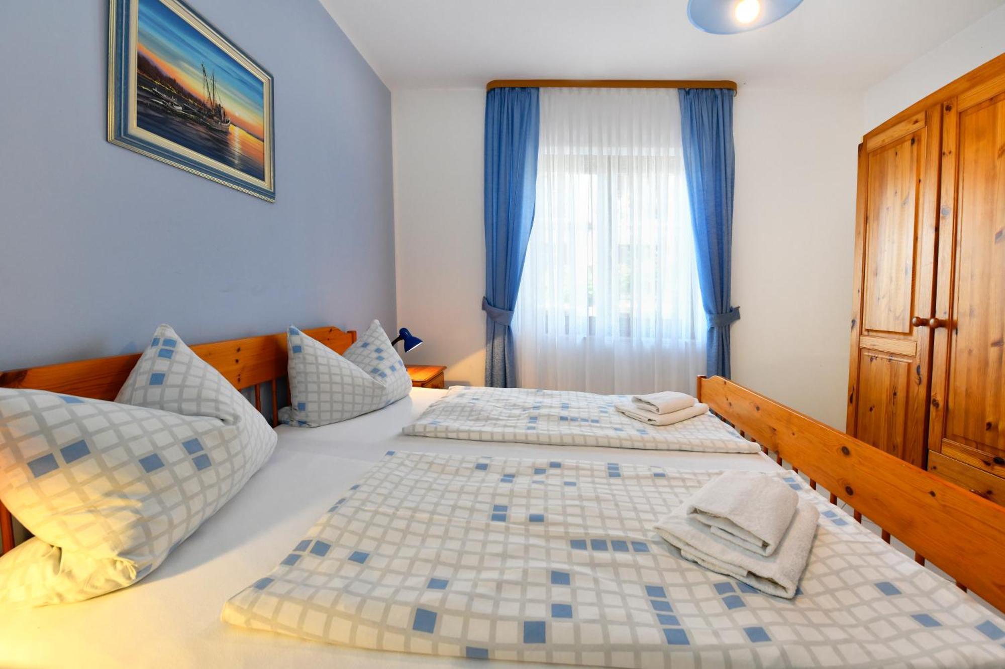 Apartments Jasmina ポレッチ エクステリア 写真