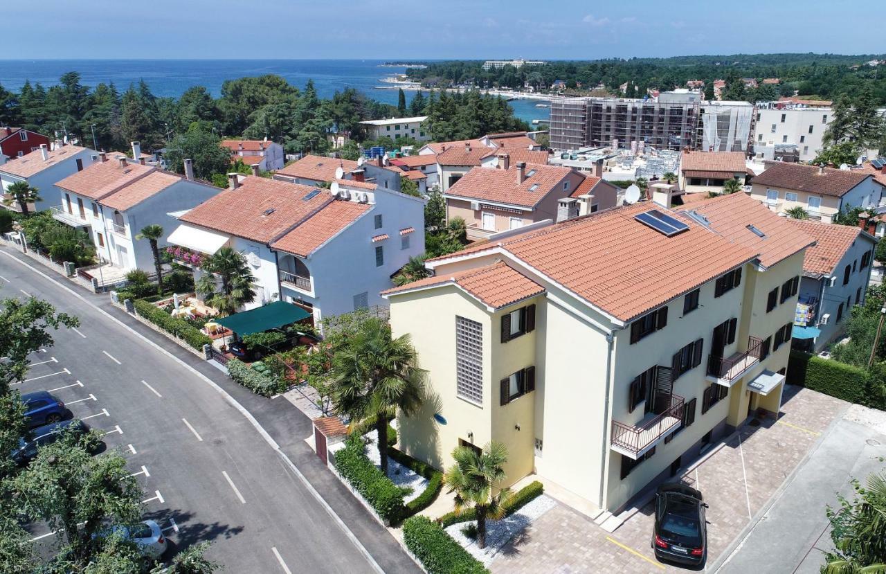 Apartments Jasmina ポレッチ エクステリア 写真